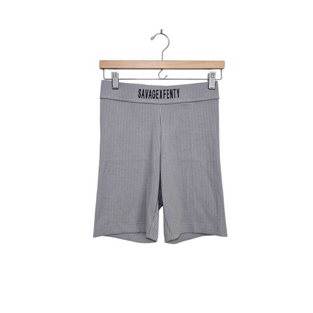 Savage Fenty Biker Shorts Women Size Medium Grey‎ Ribbed Logo Waistband NWT ~